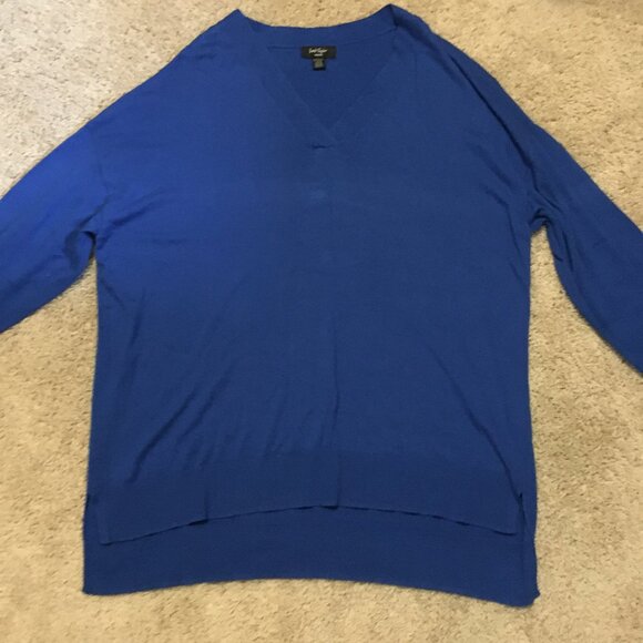 Lord & Taylor Long True Blue V-Neck High Low Knit Sweater - Picture 10 of 15